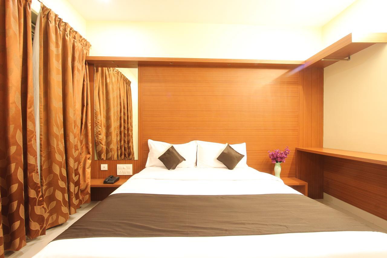 Hotel The Grand 2*