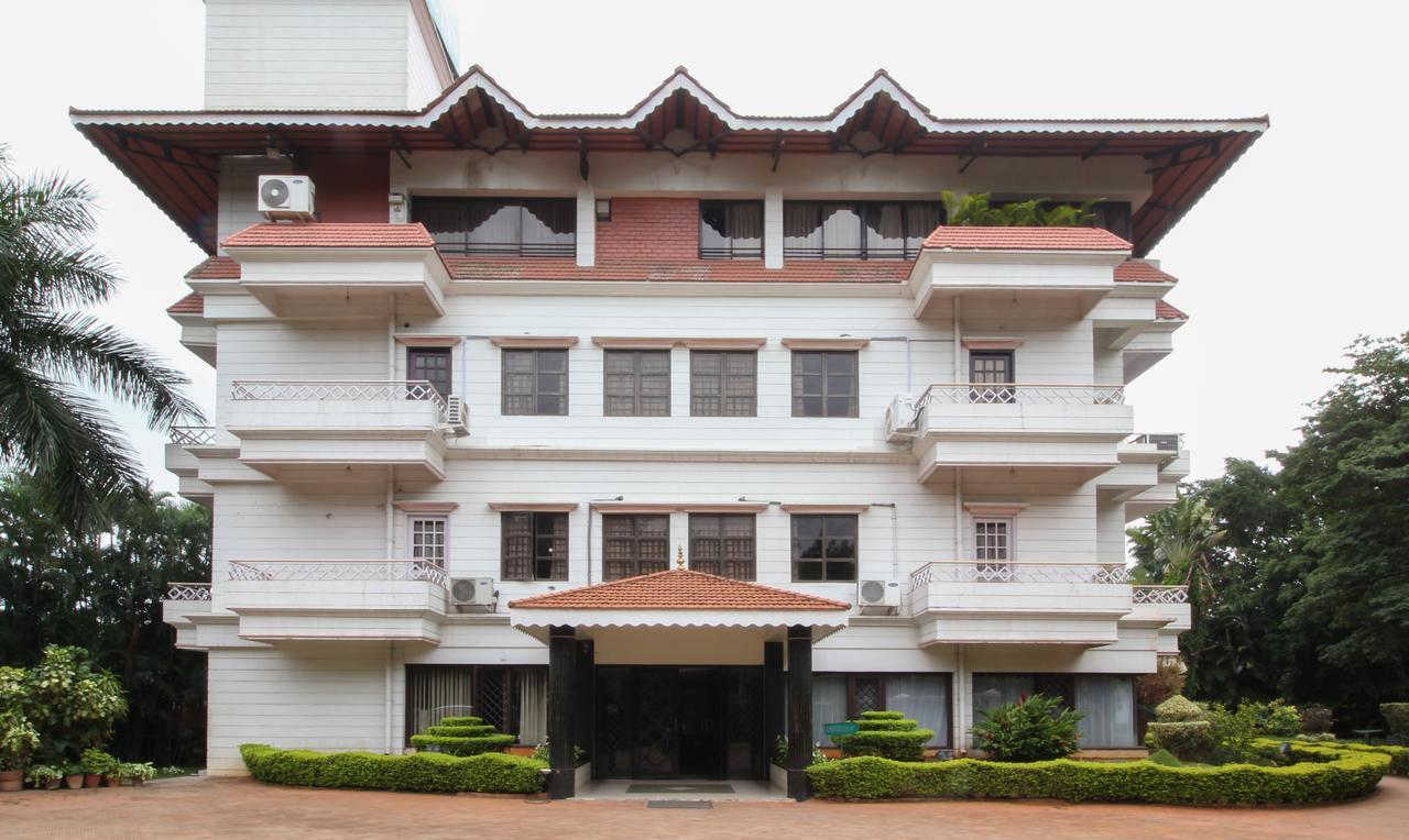 Treebo Trend Royal Hotel 3*