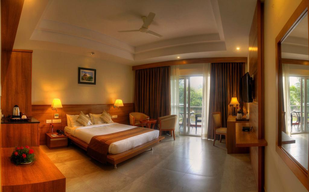 Hotel Le Ruchi The 4*