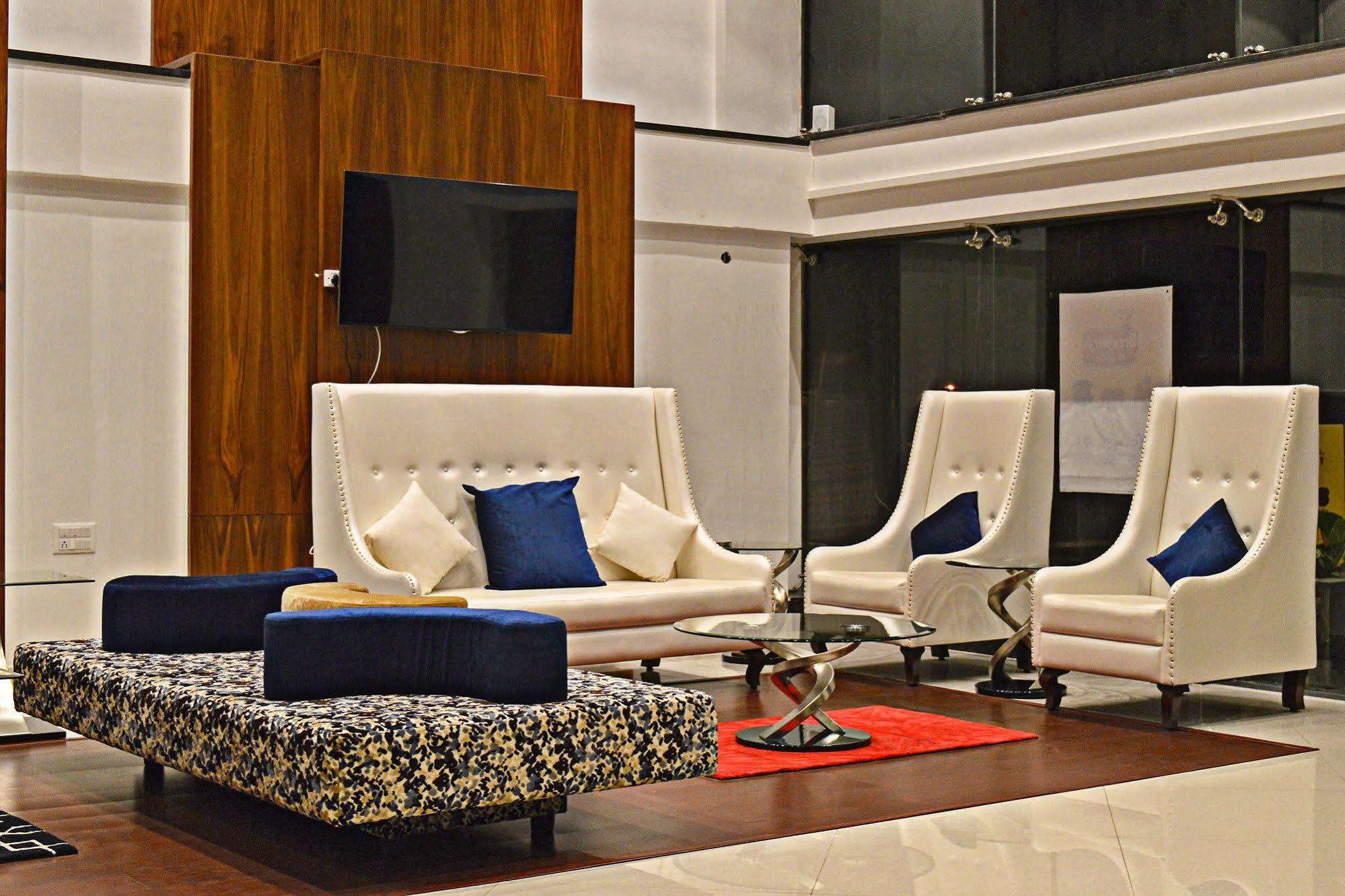 Sepoy Grande Hotel