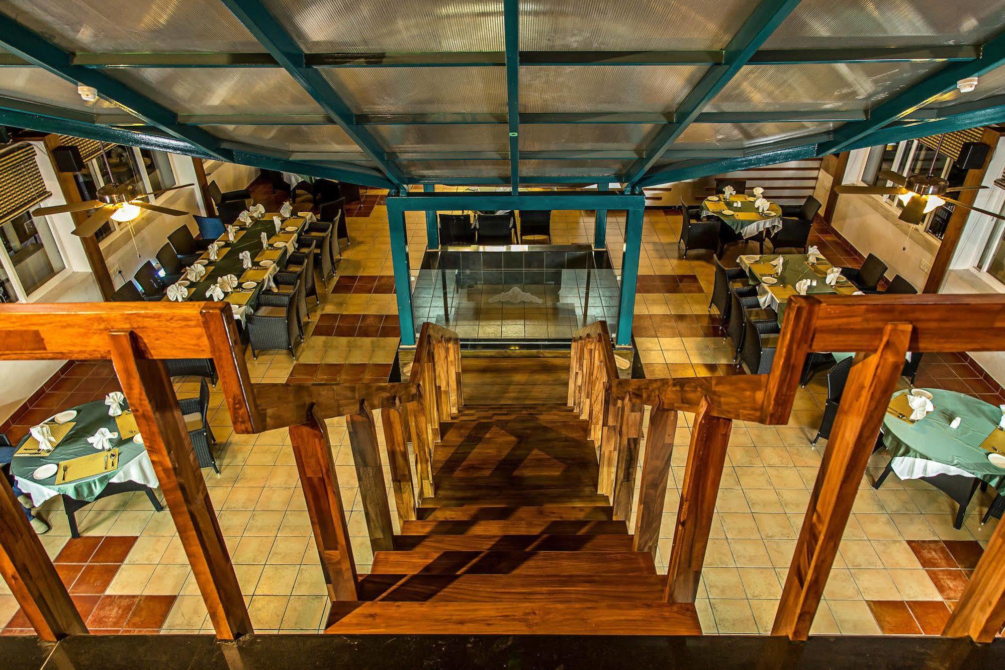 Hotel Sepoy Grande