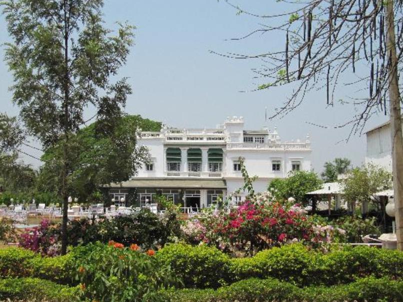 The Hotel 3*