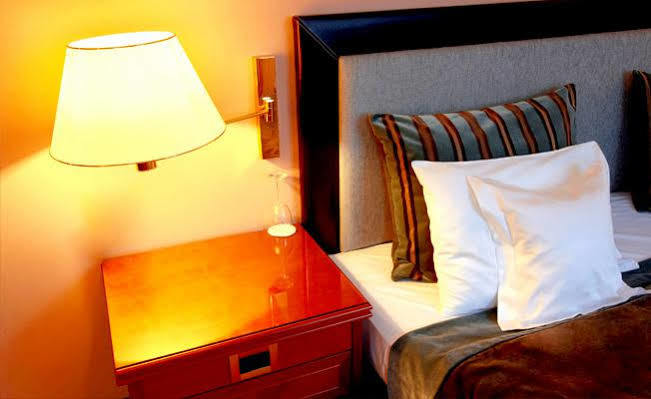 Hotel Abhishek *