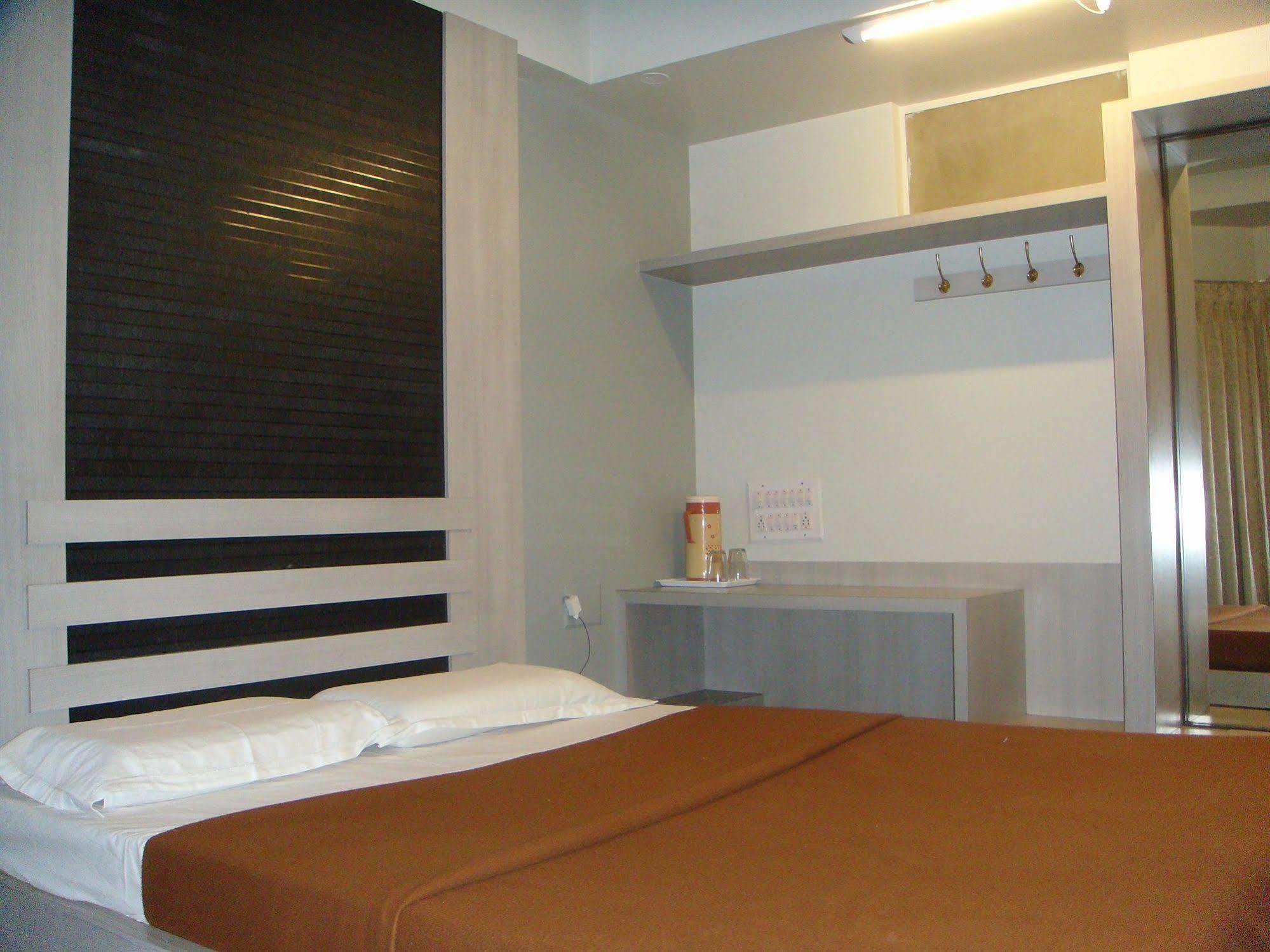 Mannars Residency Mysore