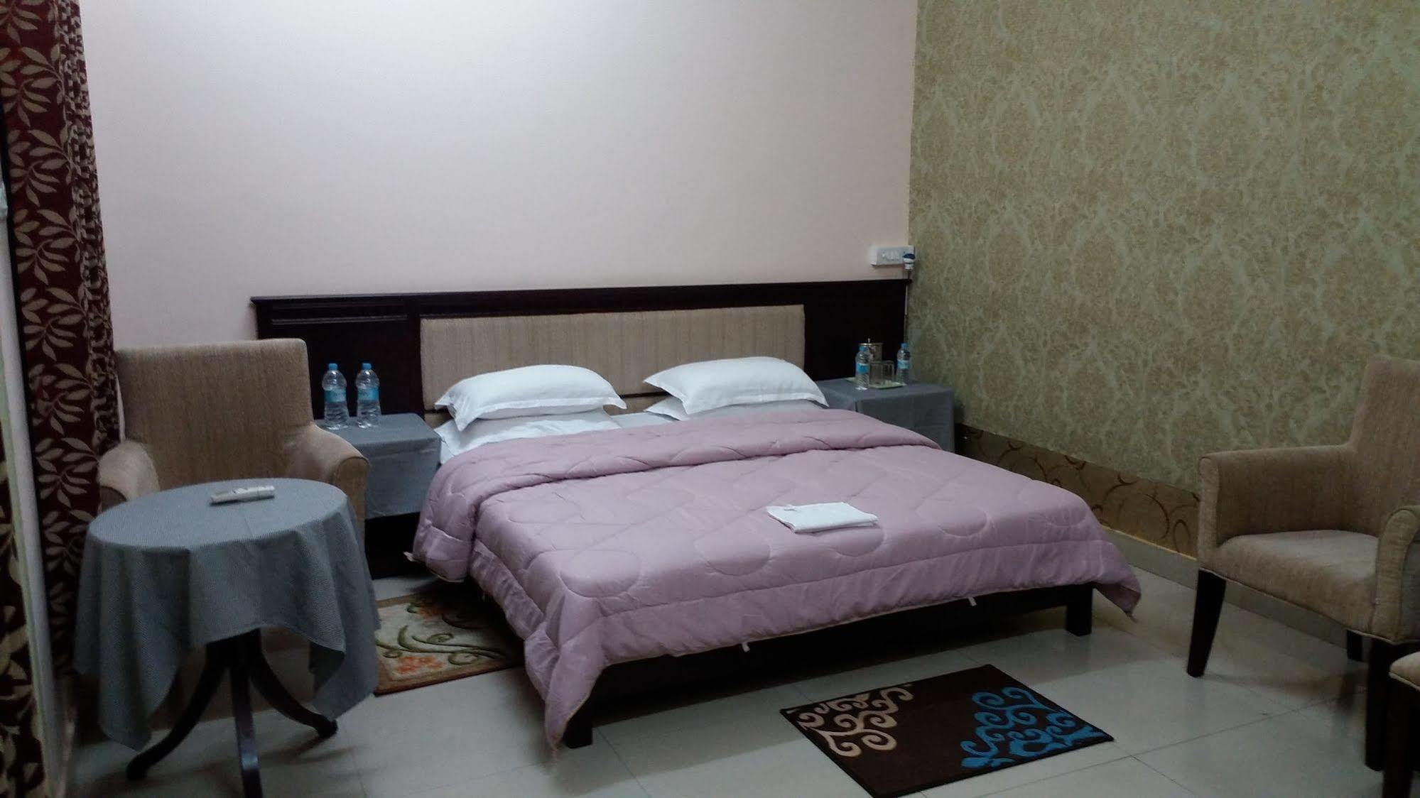 Kstdc Mayura Yatrinivas 2* Mysore