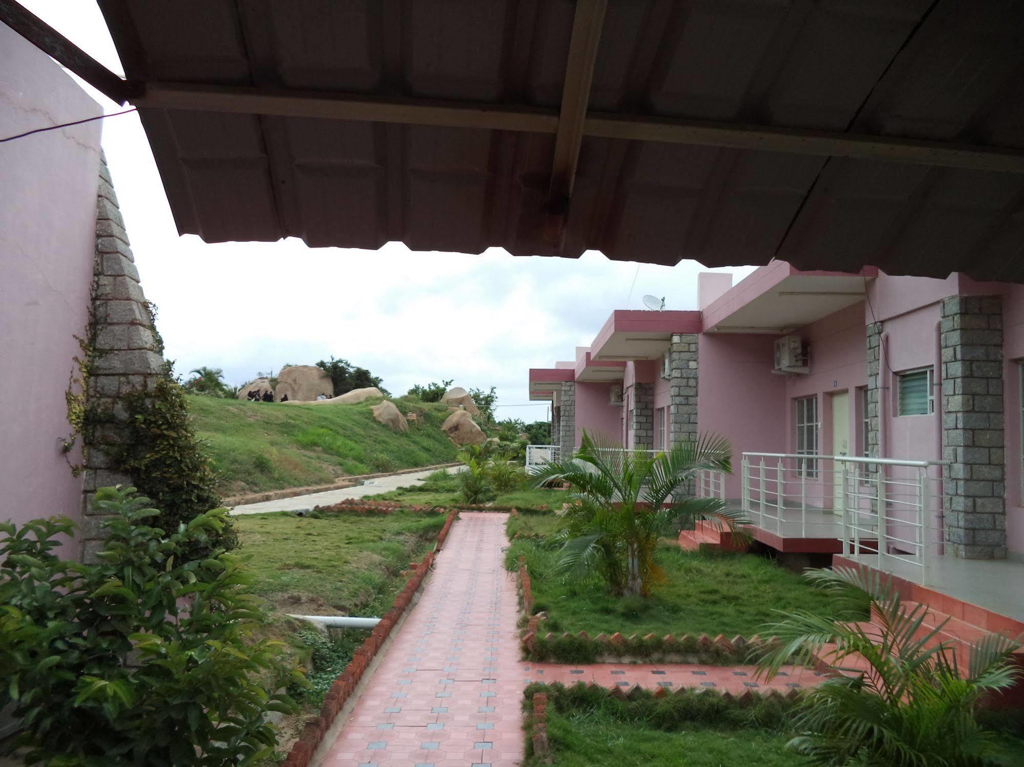 Kstdc Mayura Yatrinivas Resort Mysore