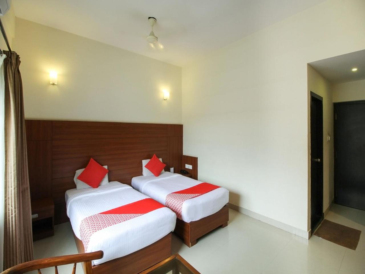 Hotel Golden Castle Hotel 3*