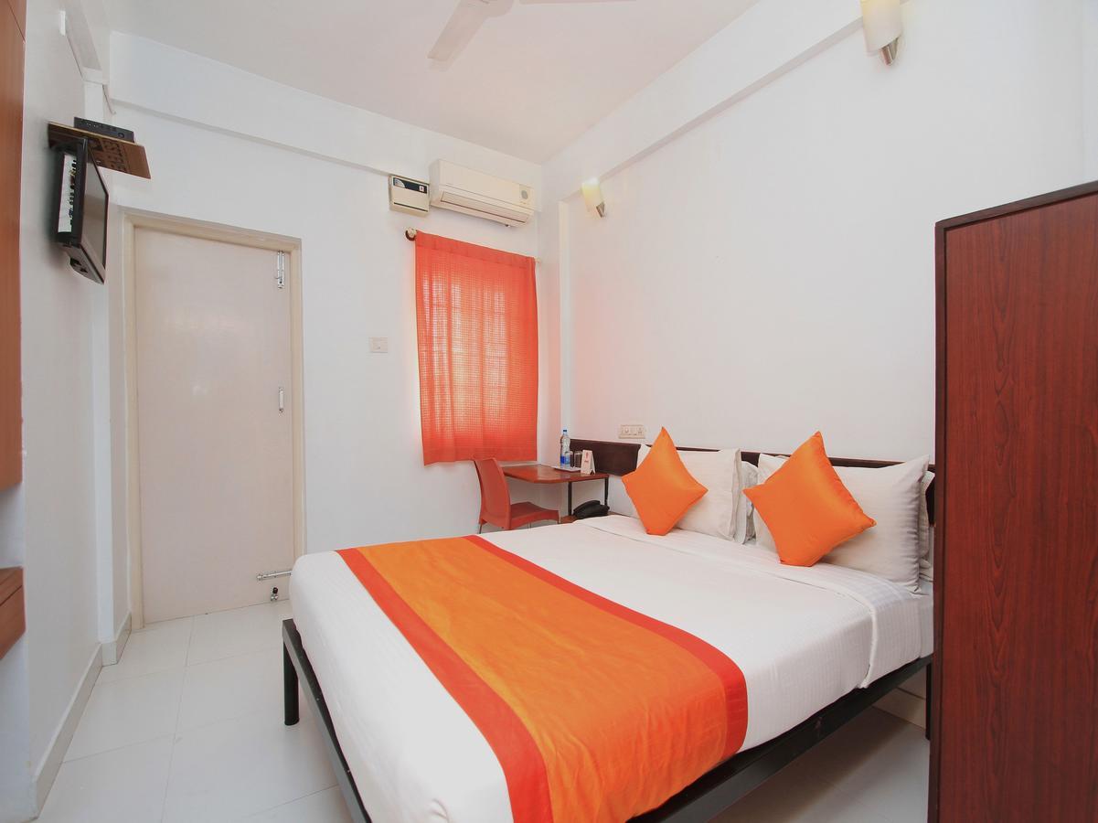 Oyo 1356 Gokulam Compact Hotel