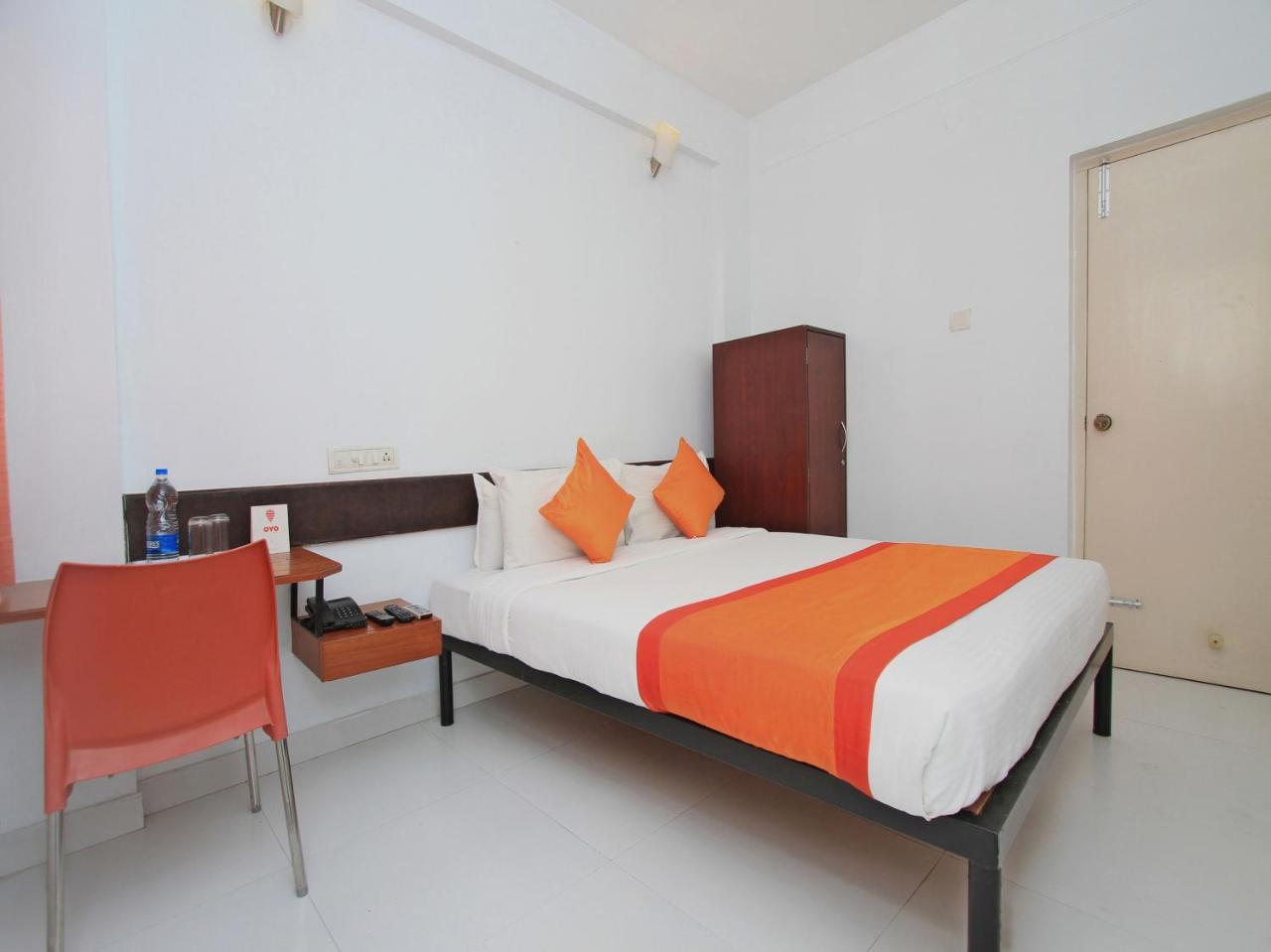 Oyo 1356 Gokulam Compact Hotel 3*