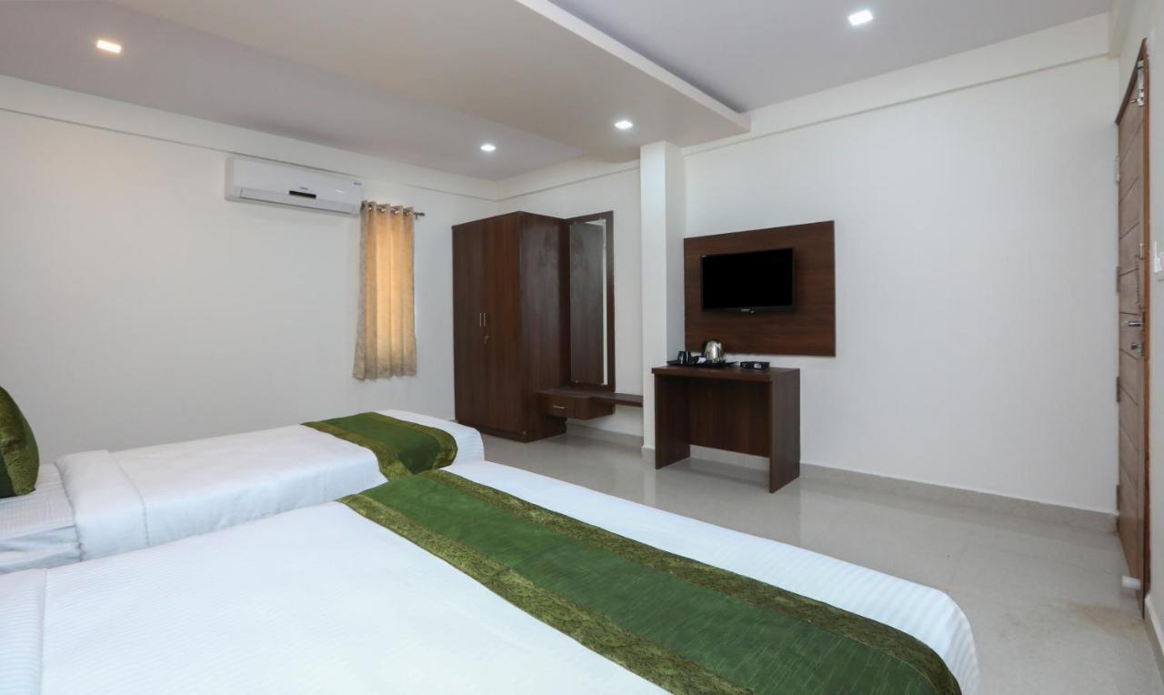 Treebo Trend Krishnaa Comfort Highway Hotel