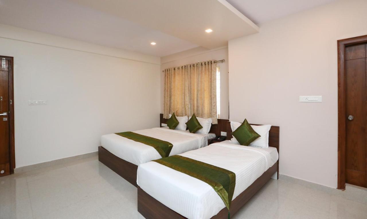Treebo Trend Krishnaa Comfort Highway Hotel