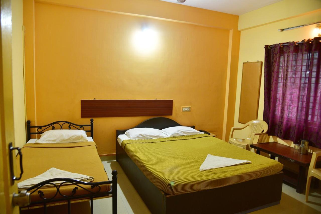 Shreyas Residency