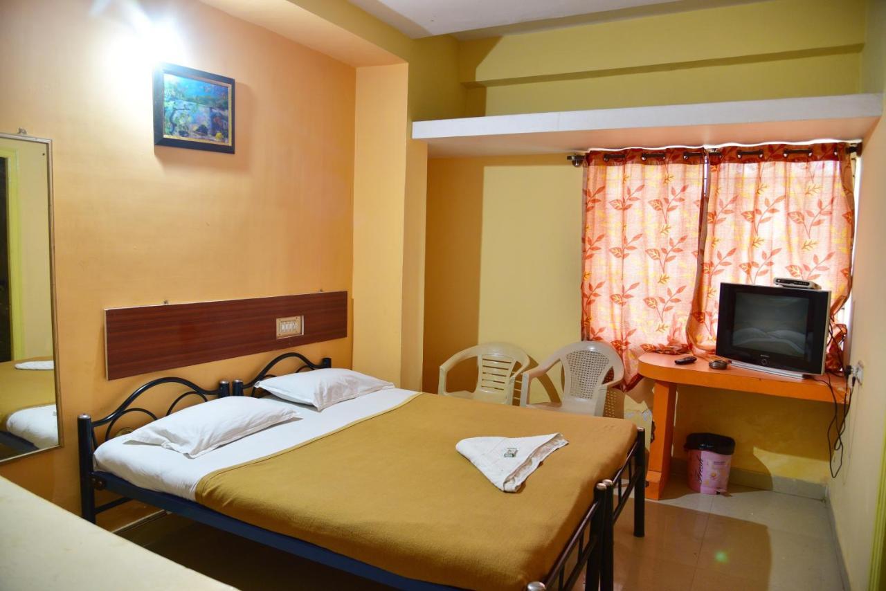 Shreyas Residency Lodge *