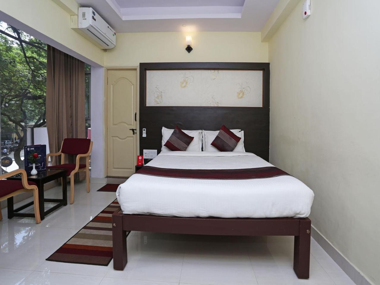 Prakaash Comforts Hotel