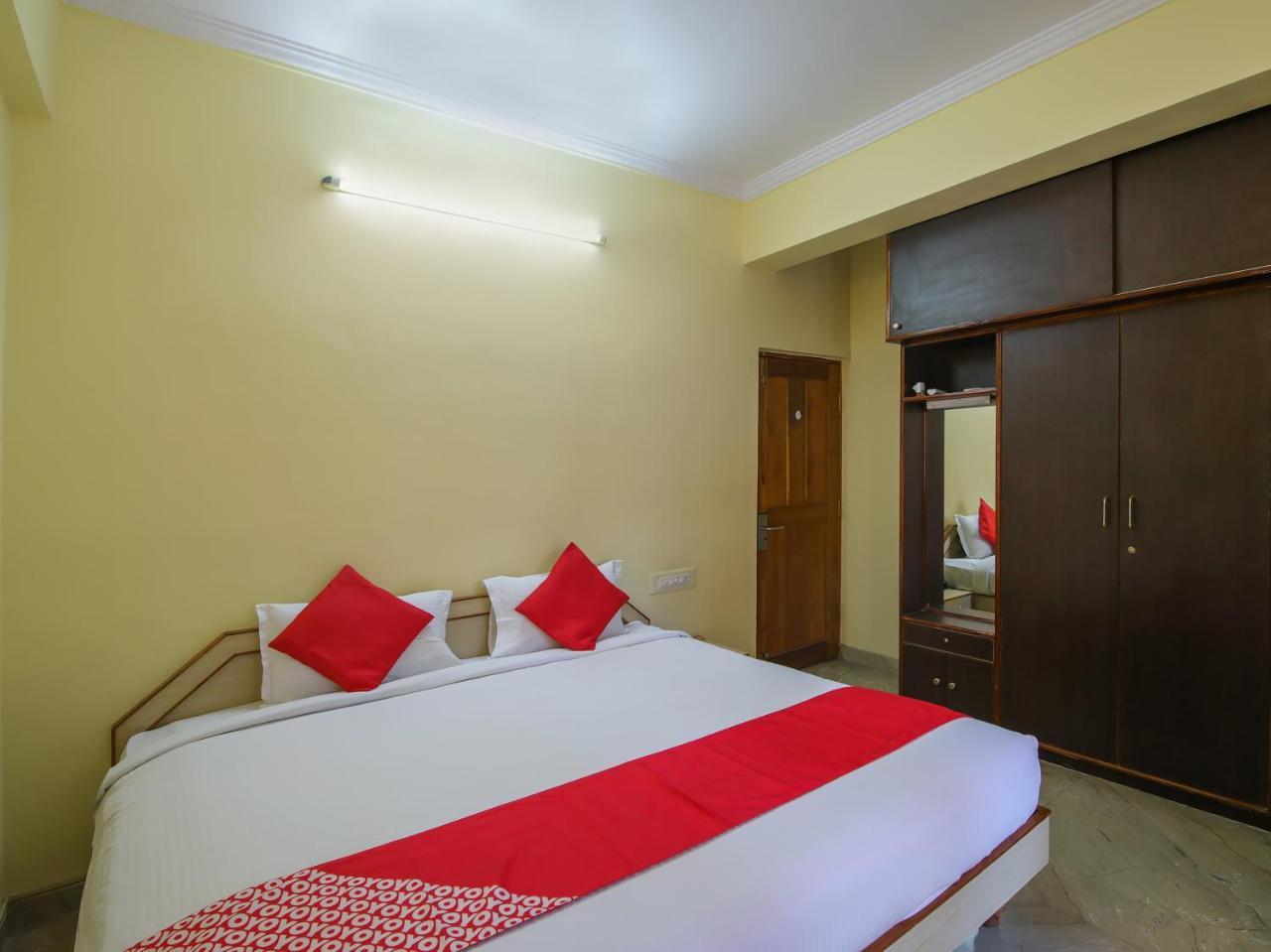 Hotel Oyo 22778 Mk Greens Mysore