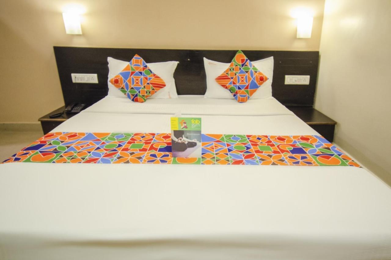 Sunshine Hotel