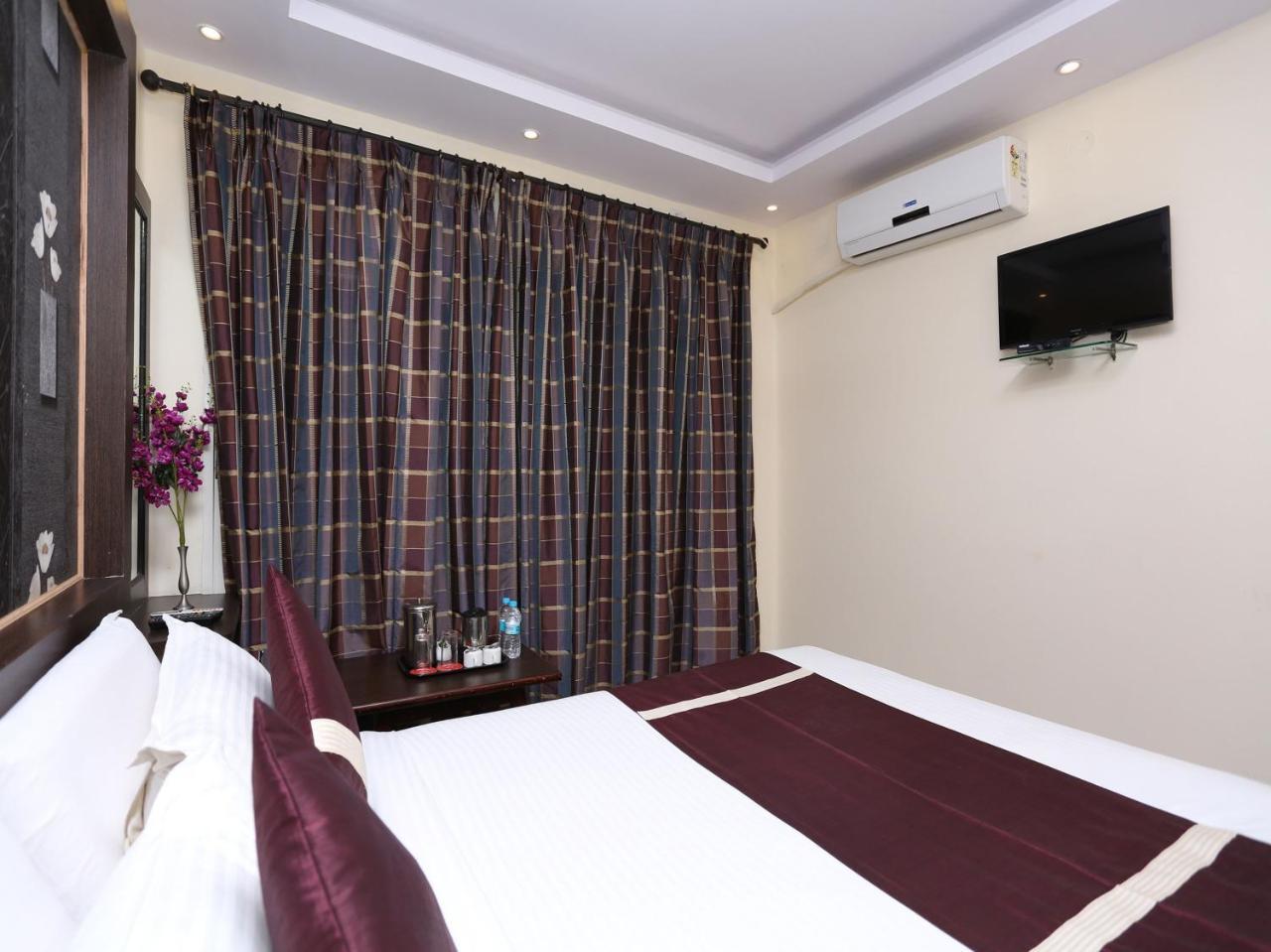 Oyo 5586 Prakash Palace Hotel Mysore