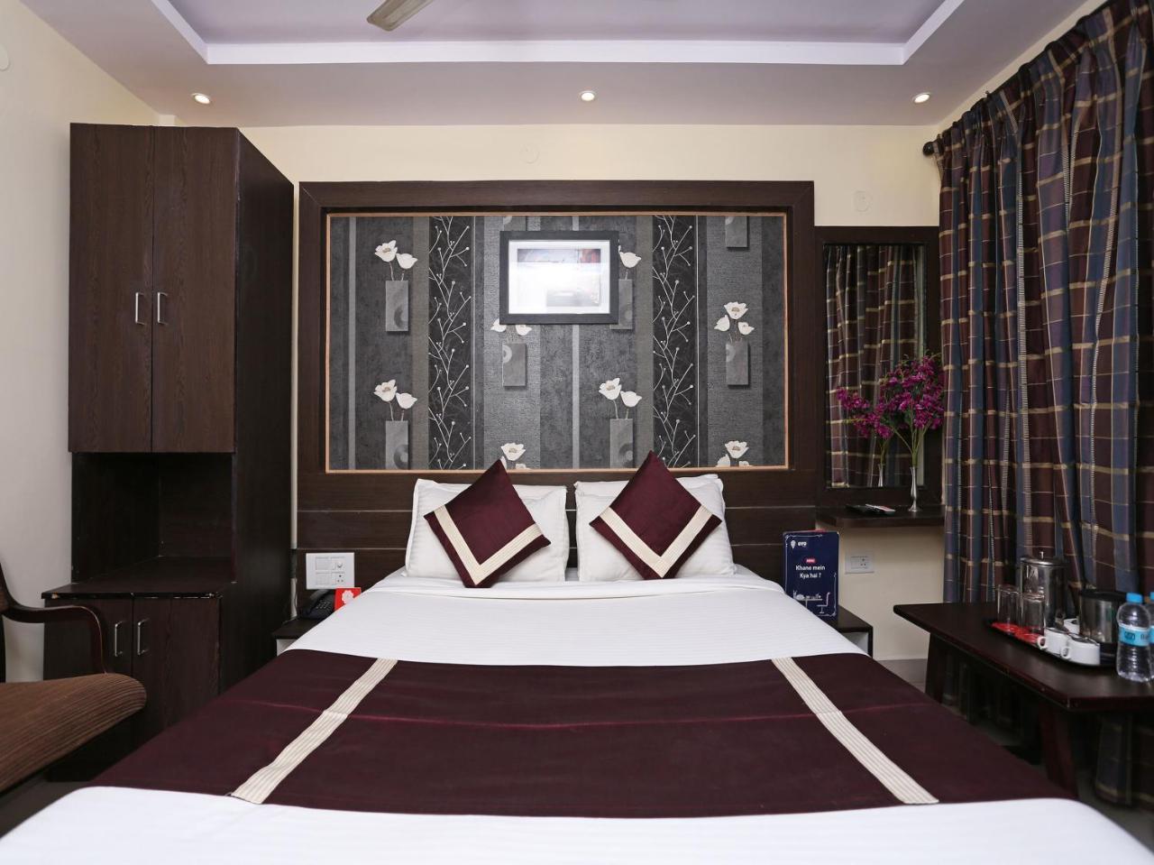 Oyo 5586 Prakash Palace Hotel Mysore