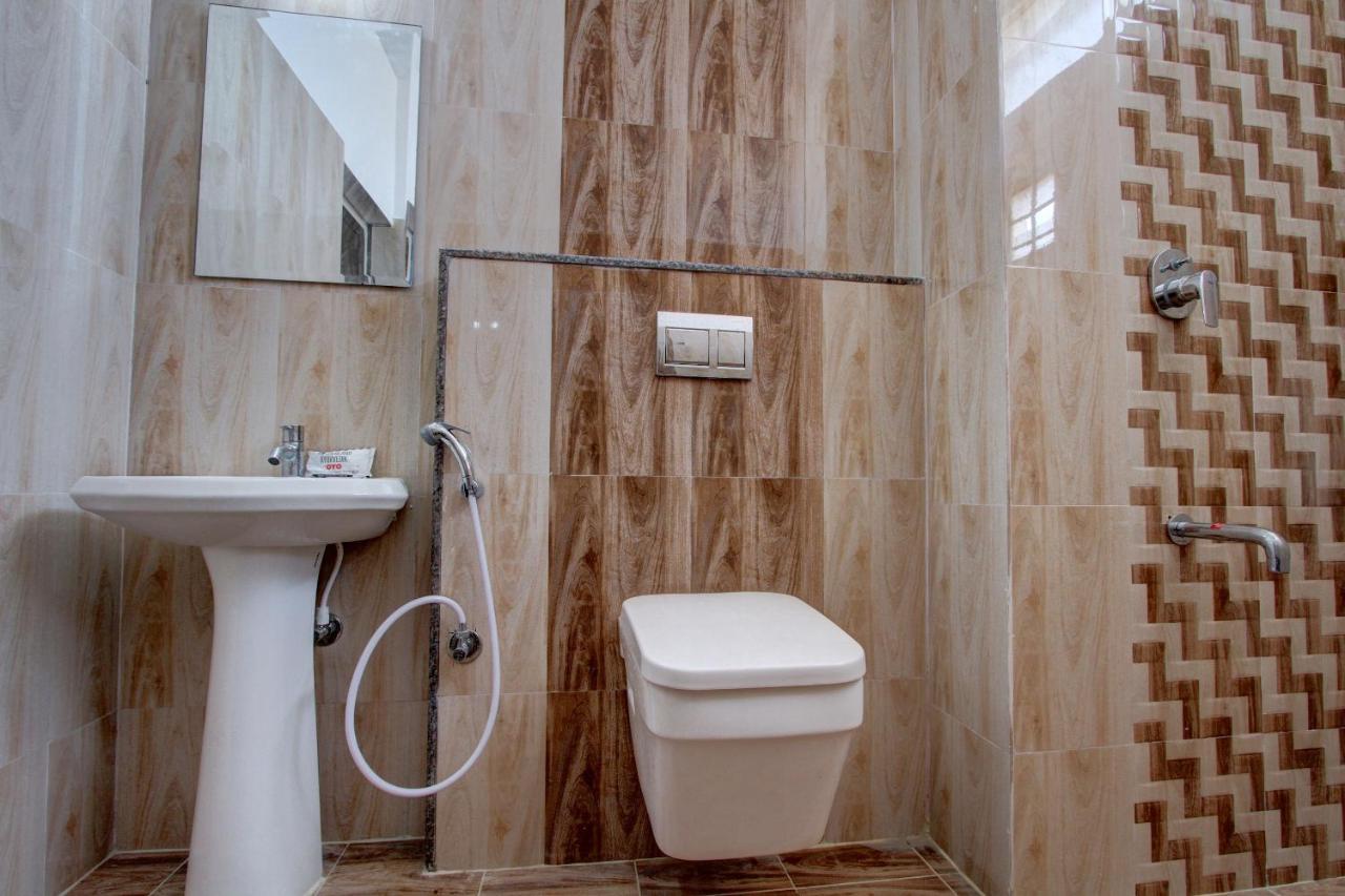 Oyo 26801 Ss Residency Hotel