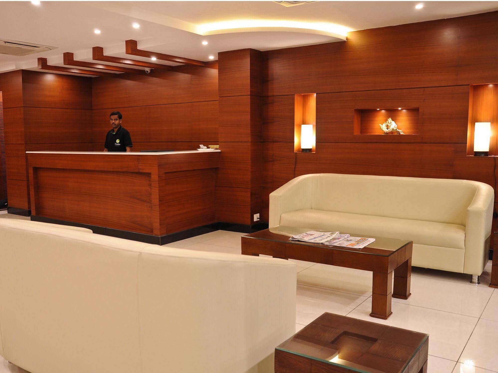 Hotel Golden Castle 3*