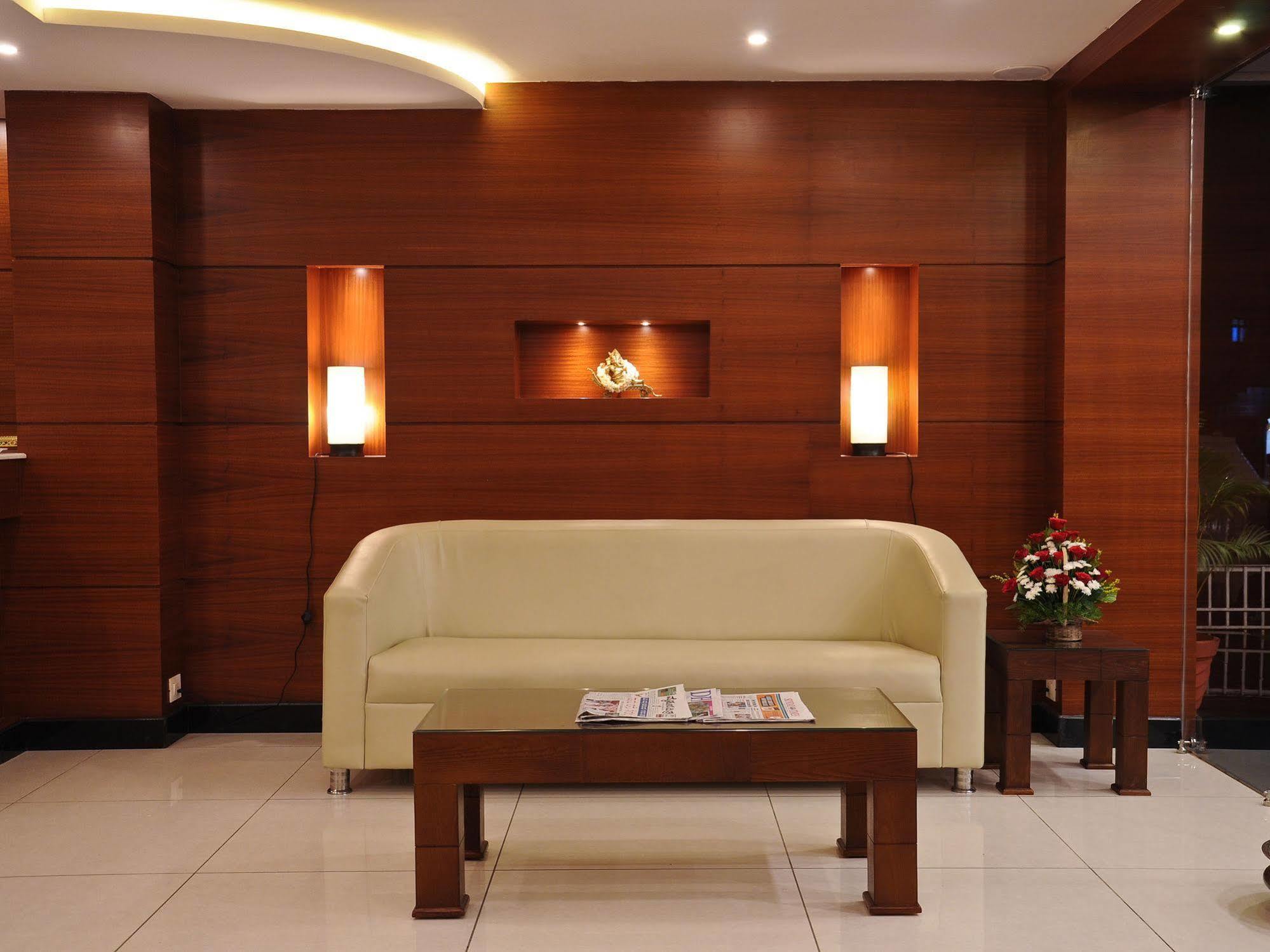 Hotel Golden Castle Hotel