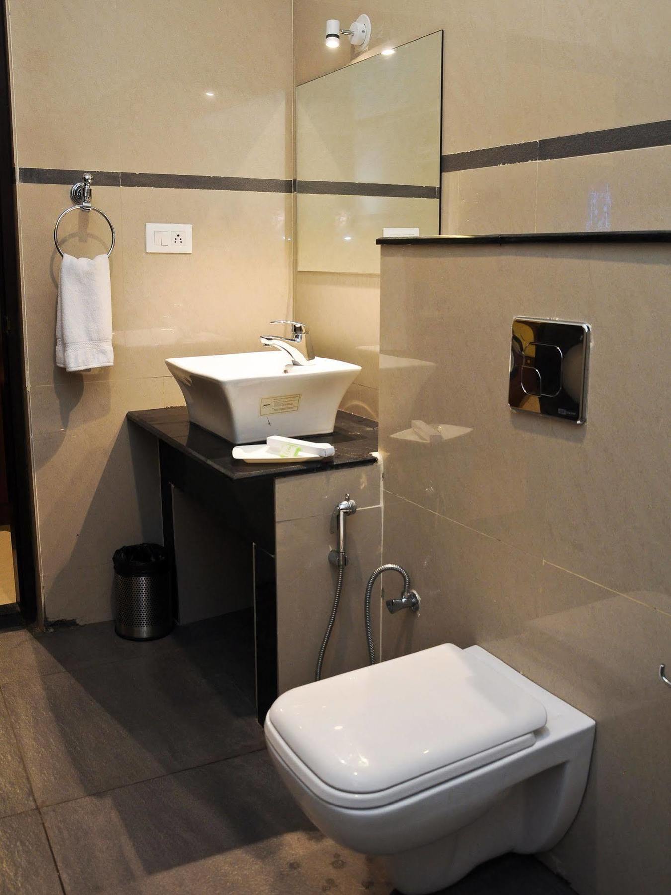 Hotel Golden Castle Hotel 3*