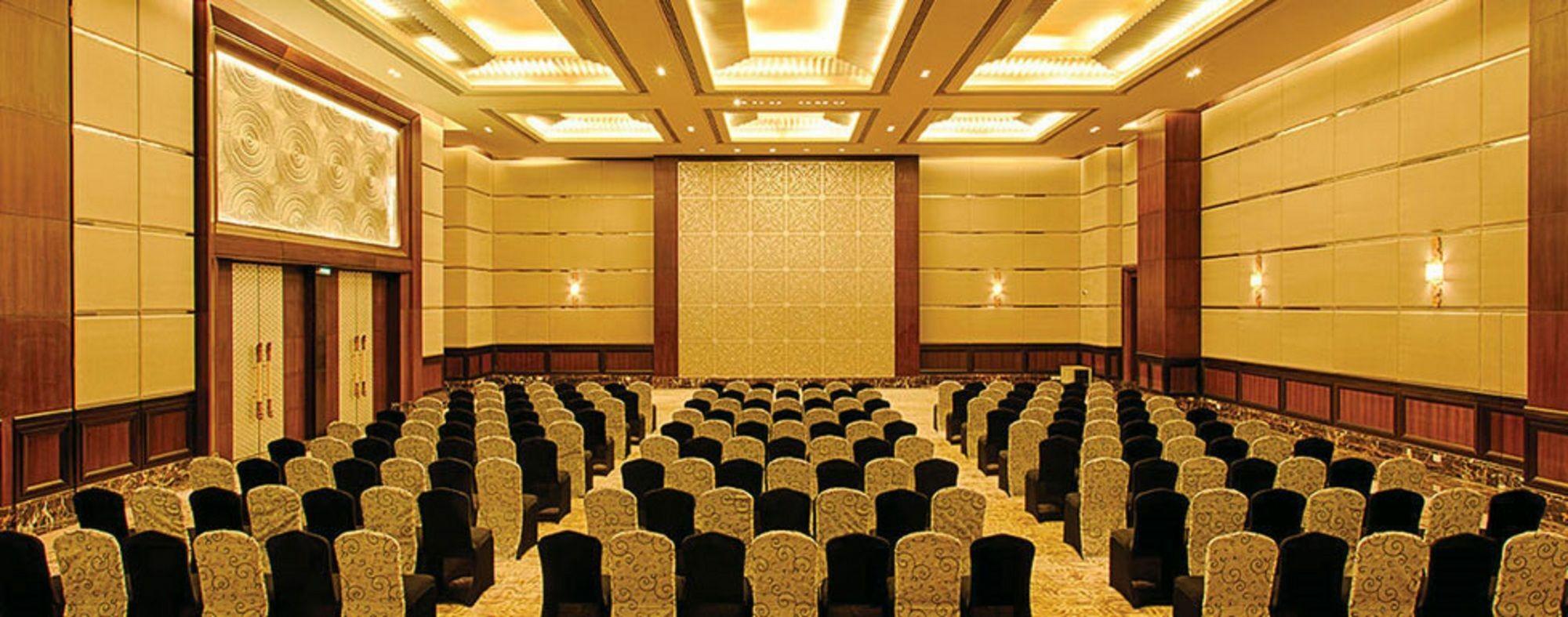 Hotel Radisson Blu Plaza Mysore
