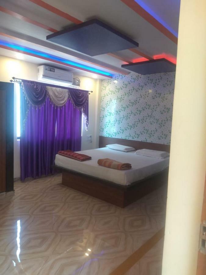 Hotel Heera Palace