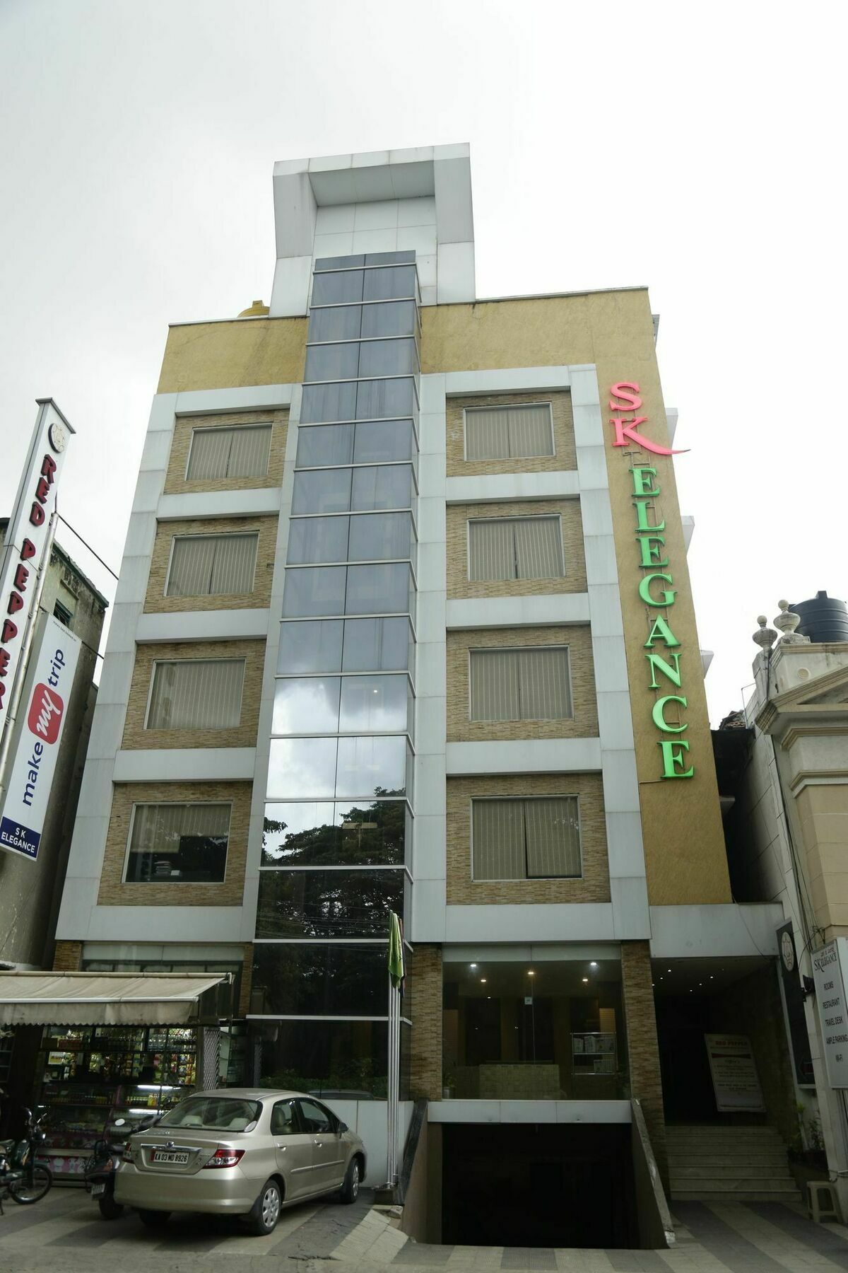 Hotel Sk Elegance 3*