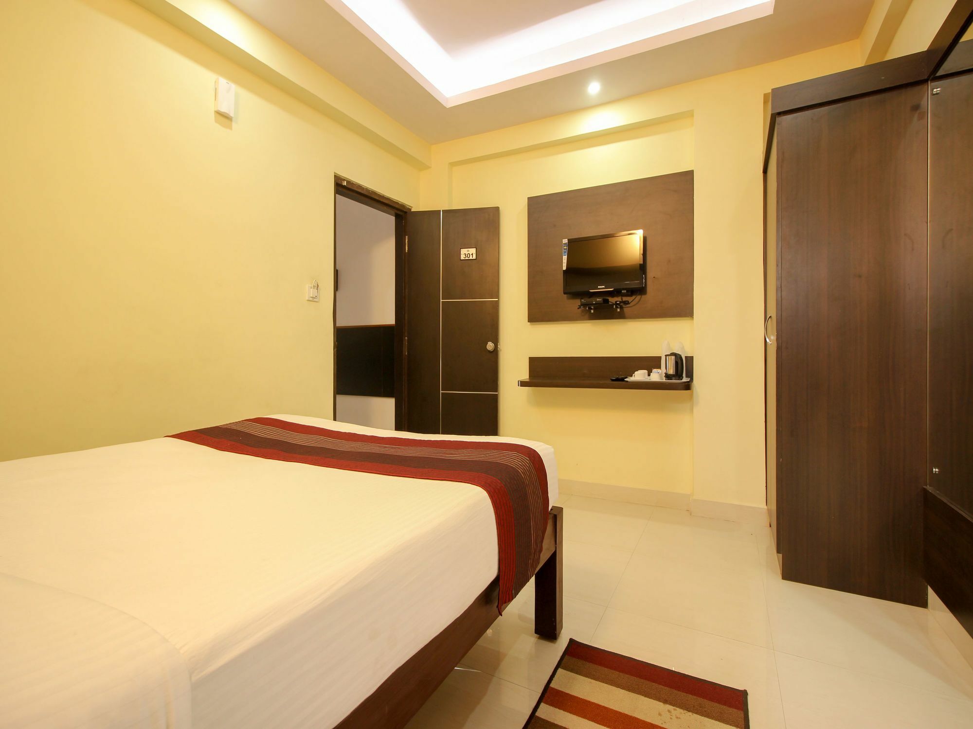 Prakaash Comforts Hotel Mysore