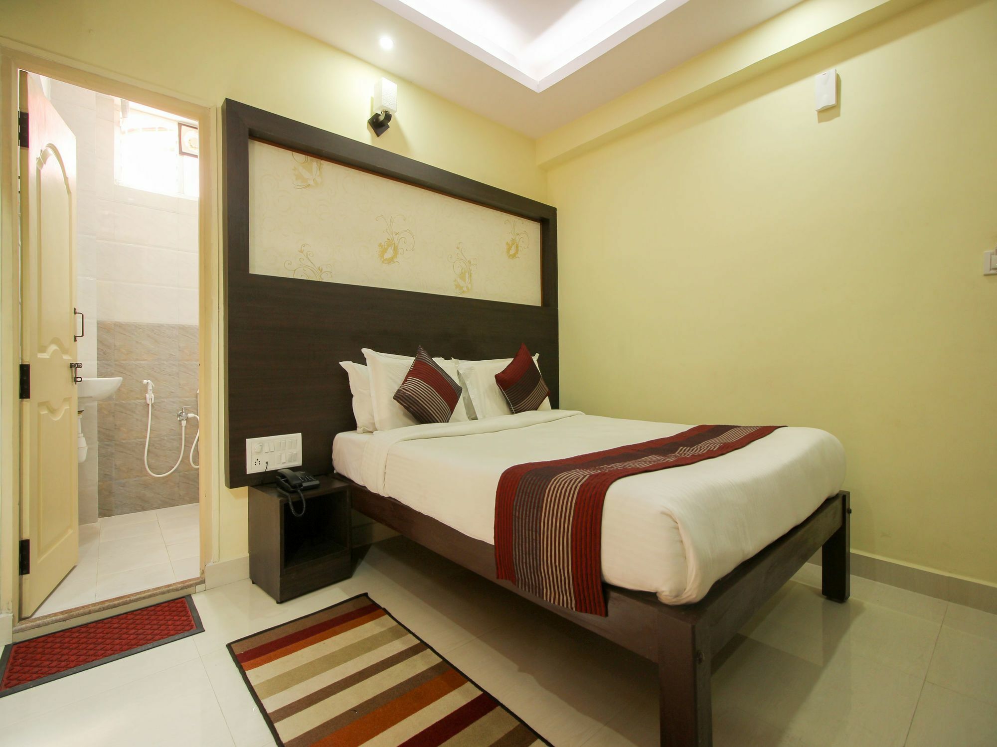 Hotel Prakaash Comforts 2*