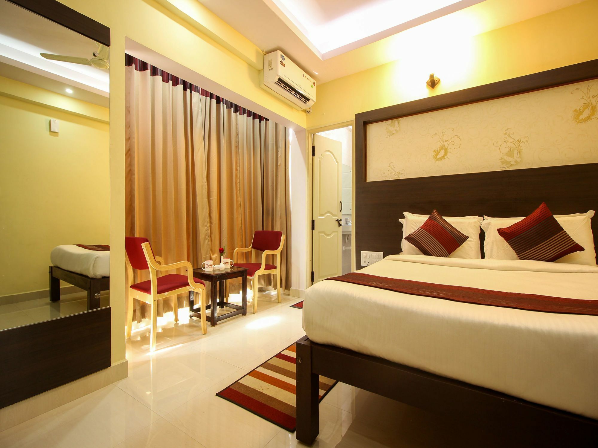 Hotel Prakaash Comforts Mysore