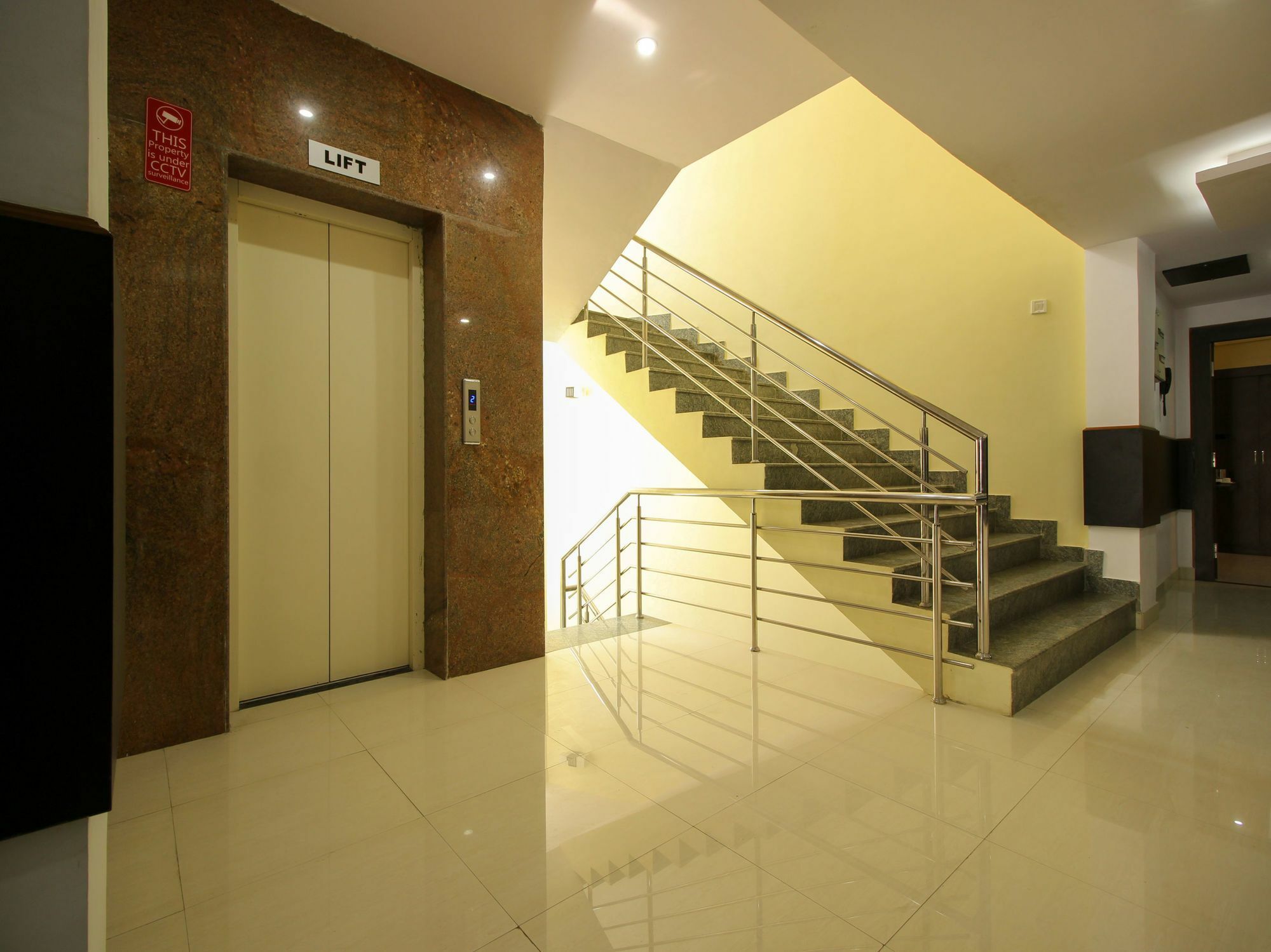 Prakaash Comforts Hotel 2*