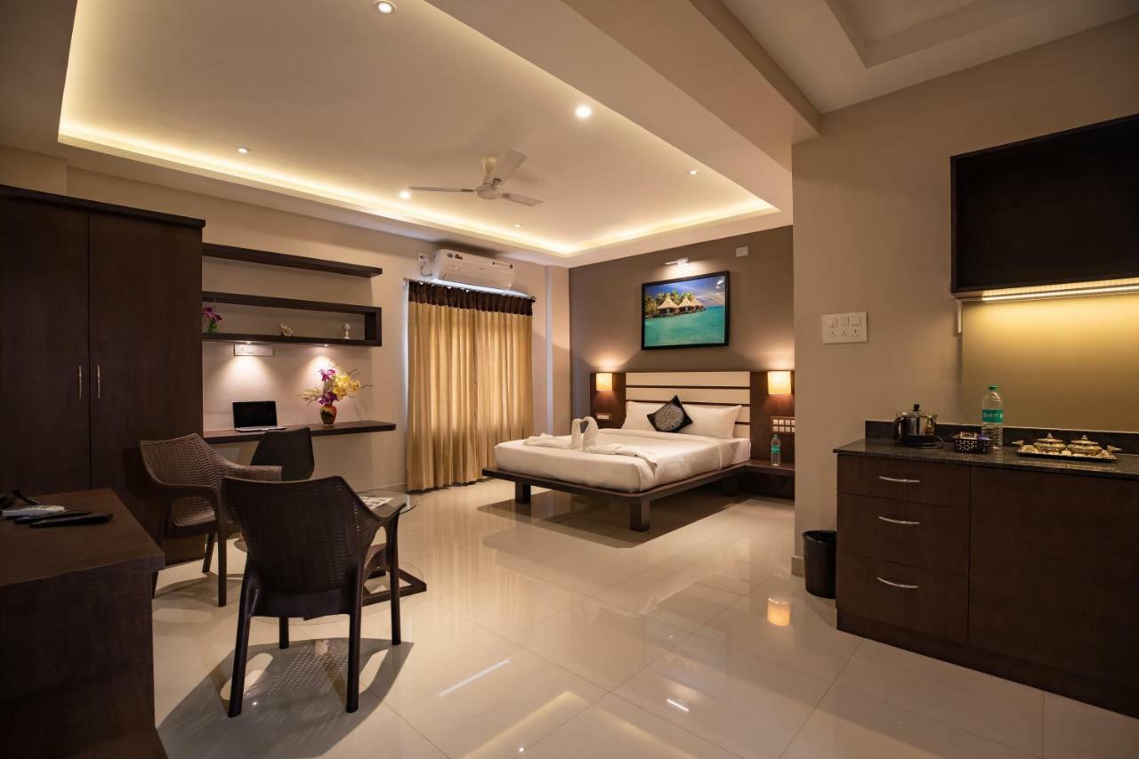 Hotel Aadya Elite