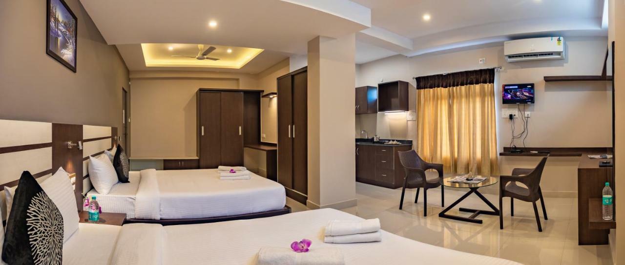 Aadya Elite Hotel