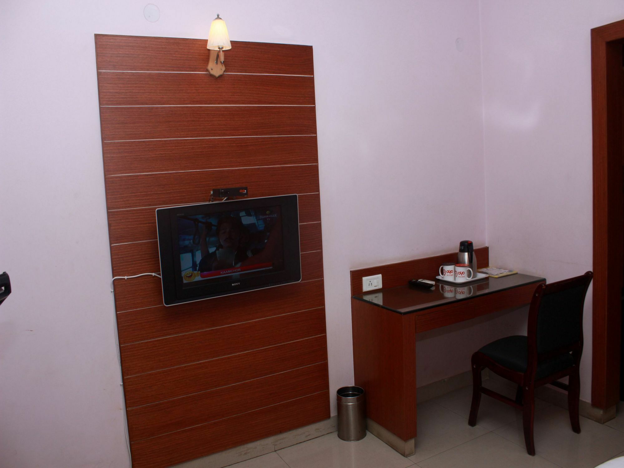Hotel Oyo Premium Railway Station 3*