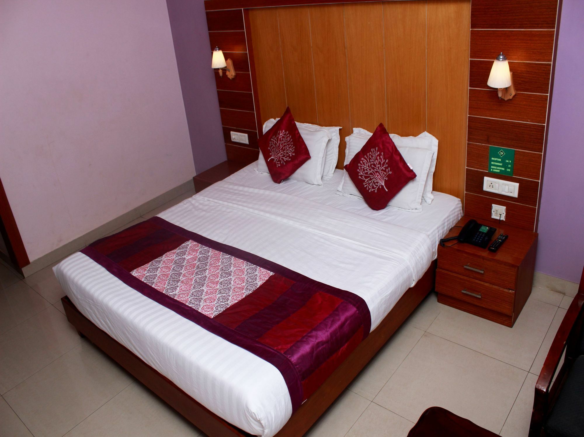 Hotel Oyo Premium Railway Station Mysore