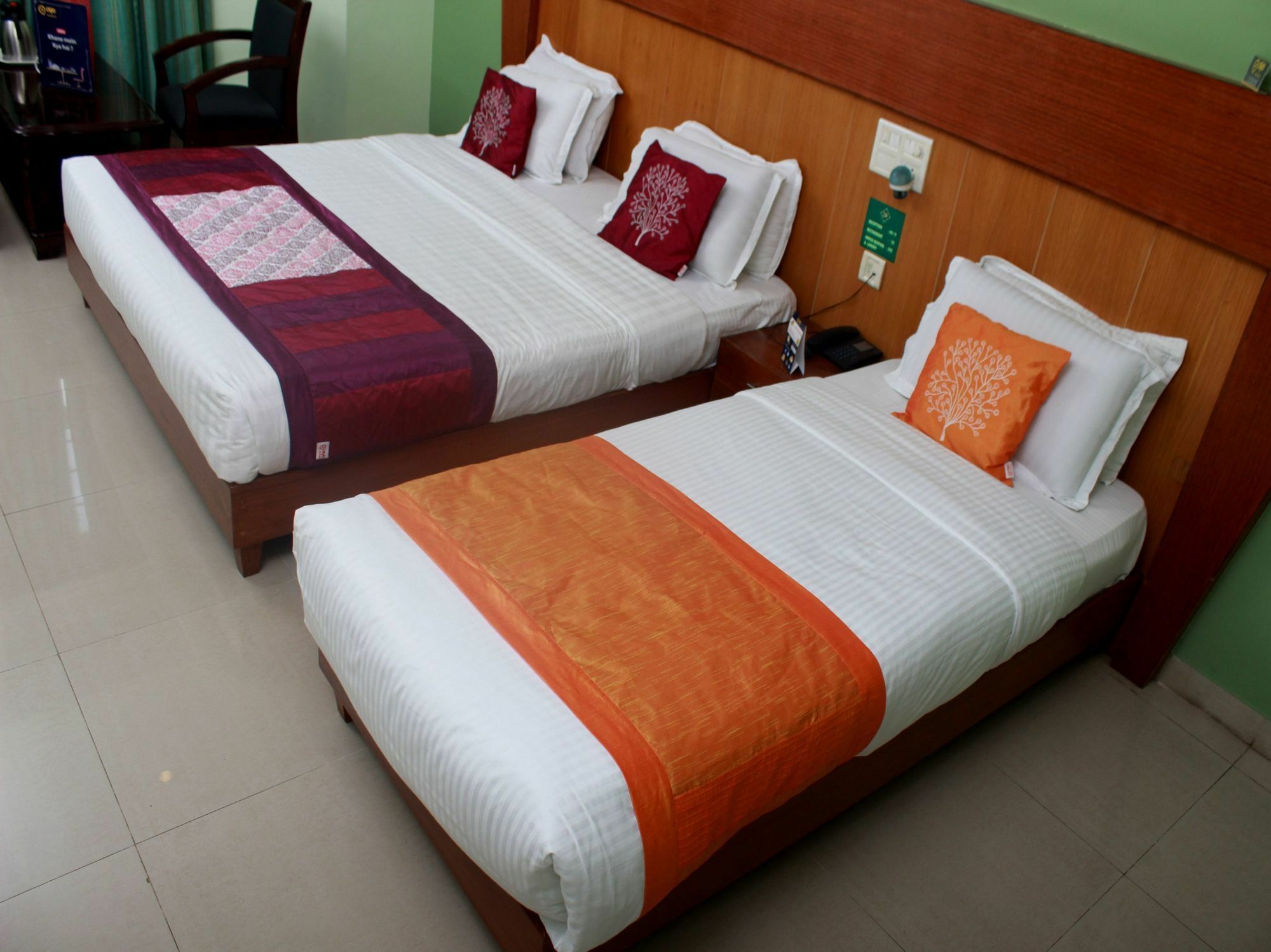 Hotel Oyo Premium Railway Station