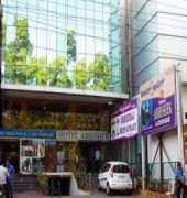 Abhishek Hotel *