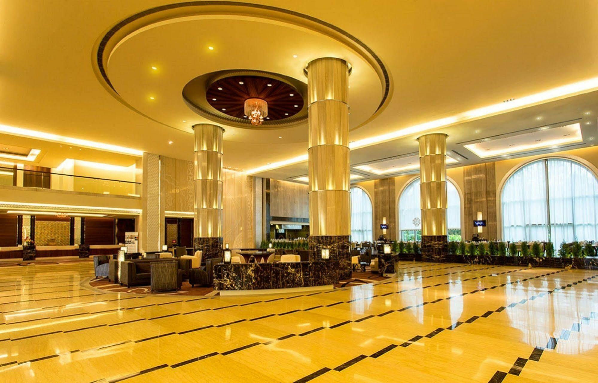 Radisson Blu Plaza Mysore