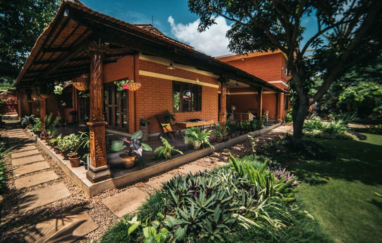 Gitanjali Homestay *