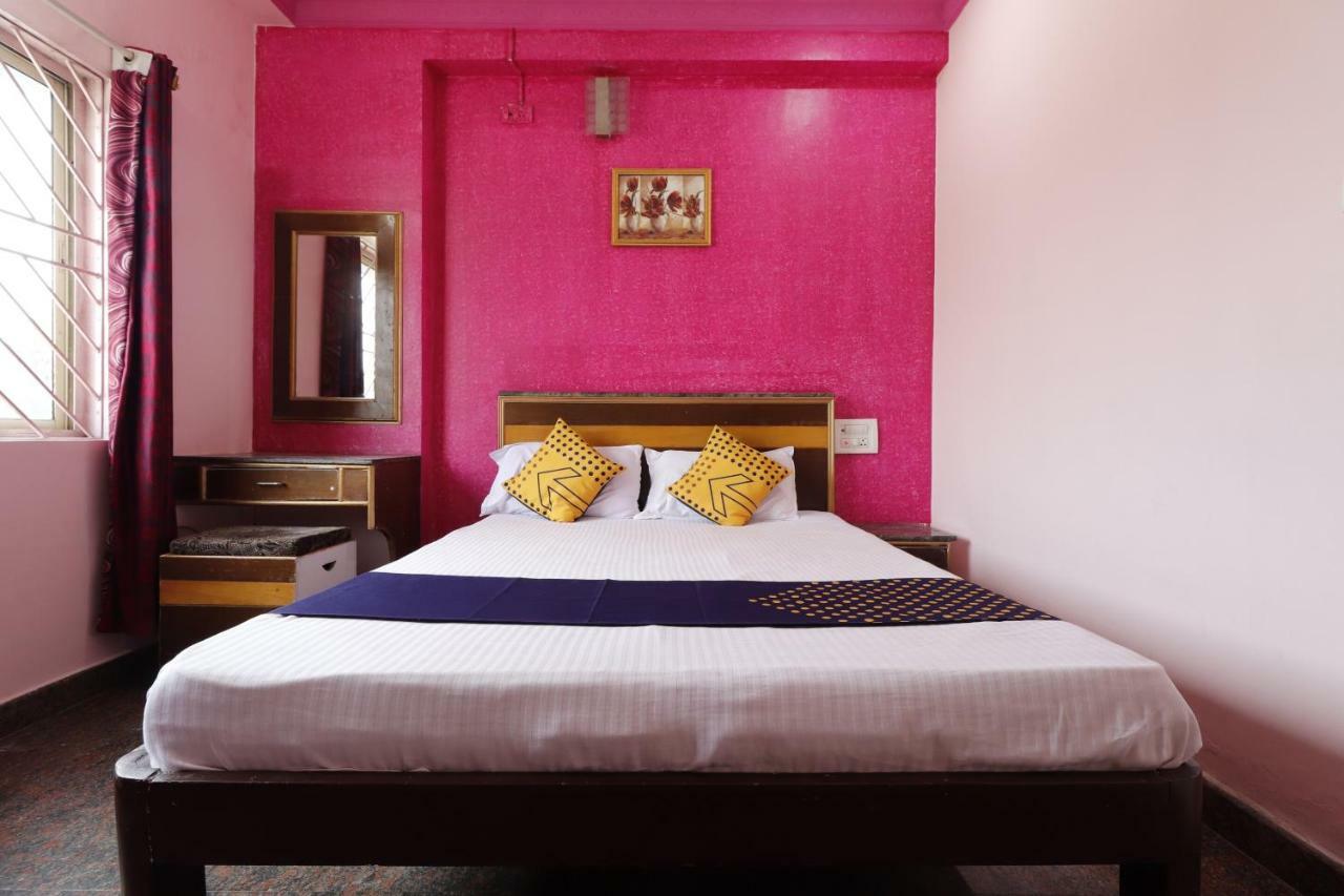 Spot On 62188 Sahara Residency Spot Hotel 3*