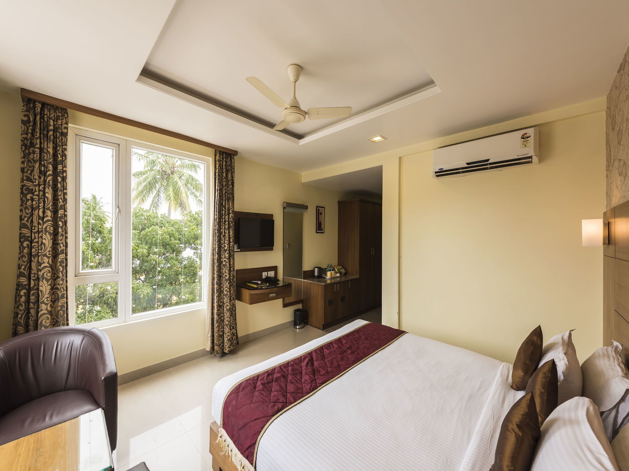 Hotel National Residency