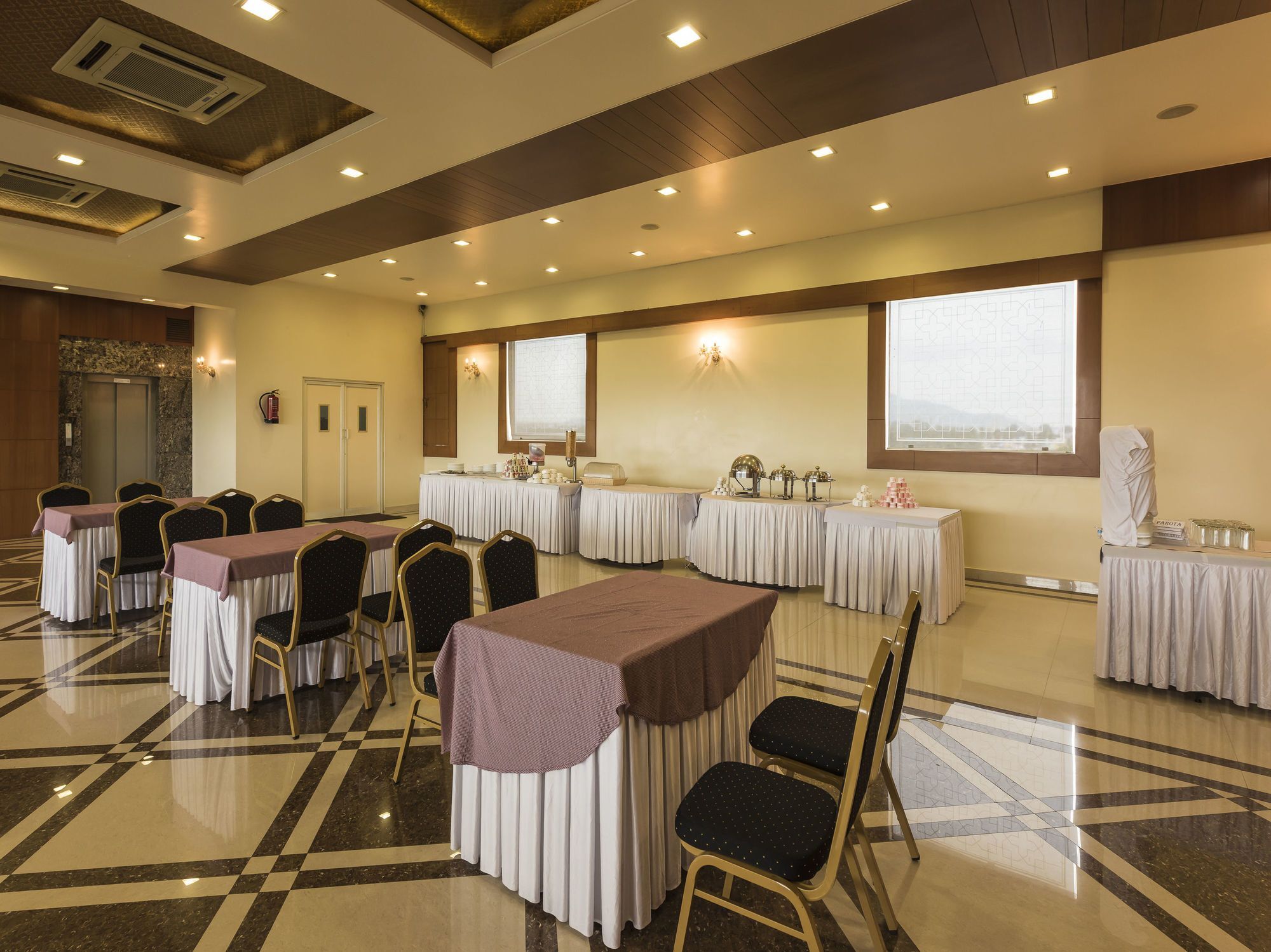 Hotel National Residency 3*