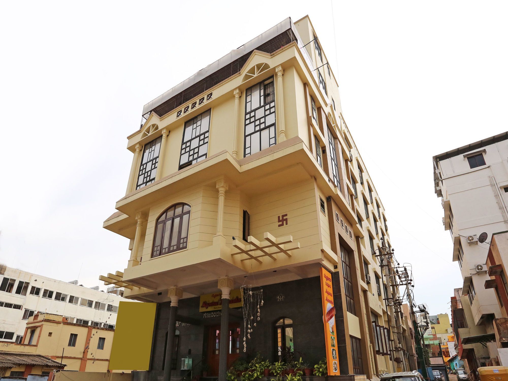 Hotel Oyo 9904 Near Suburban Bus Stand Mysore