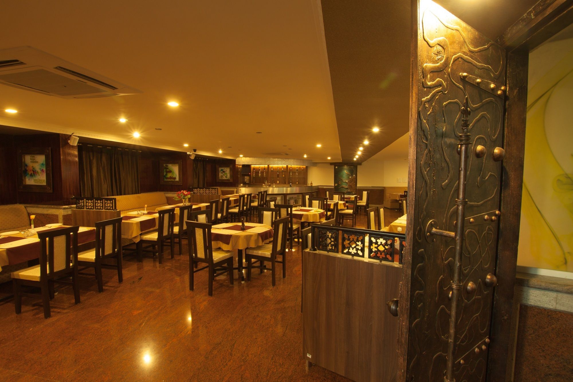 Hotel Pioneer