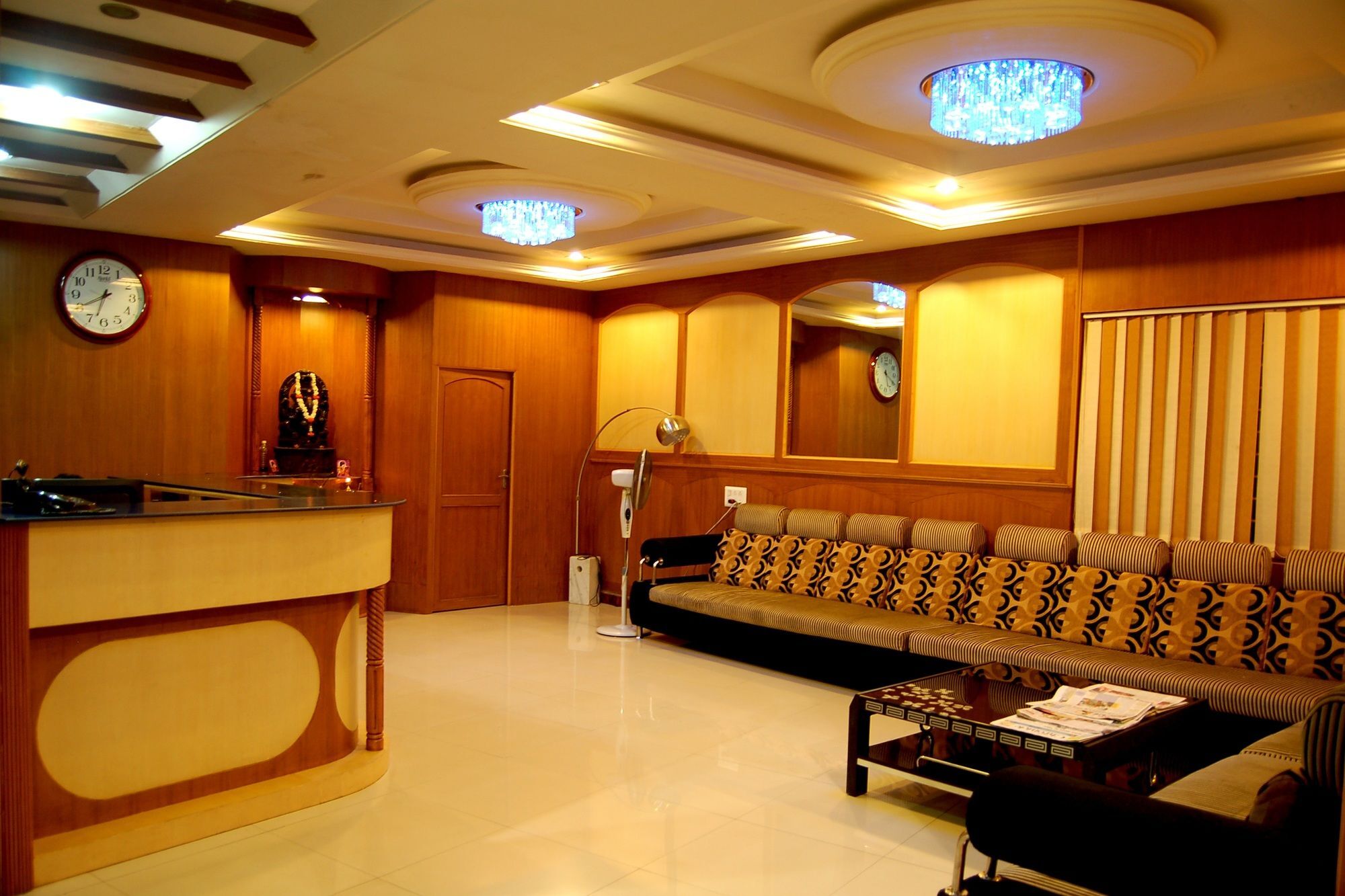 Pioneer Hotel 2*
