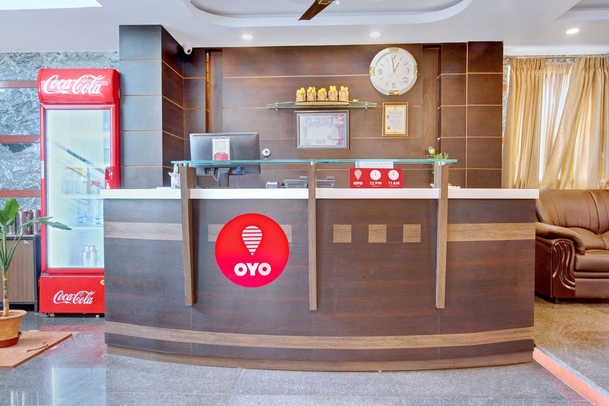 Oyo 11724 Chitra Residency Mysore