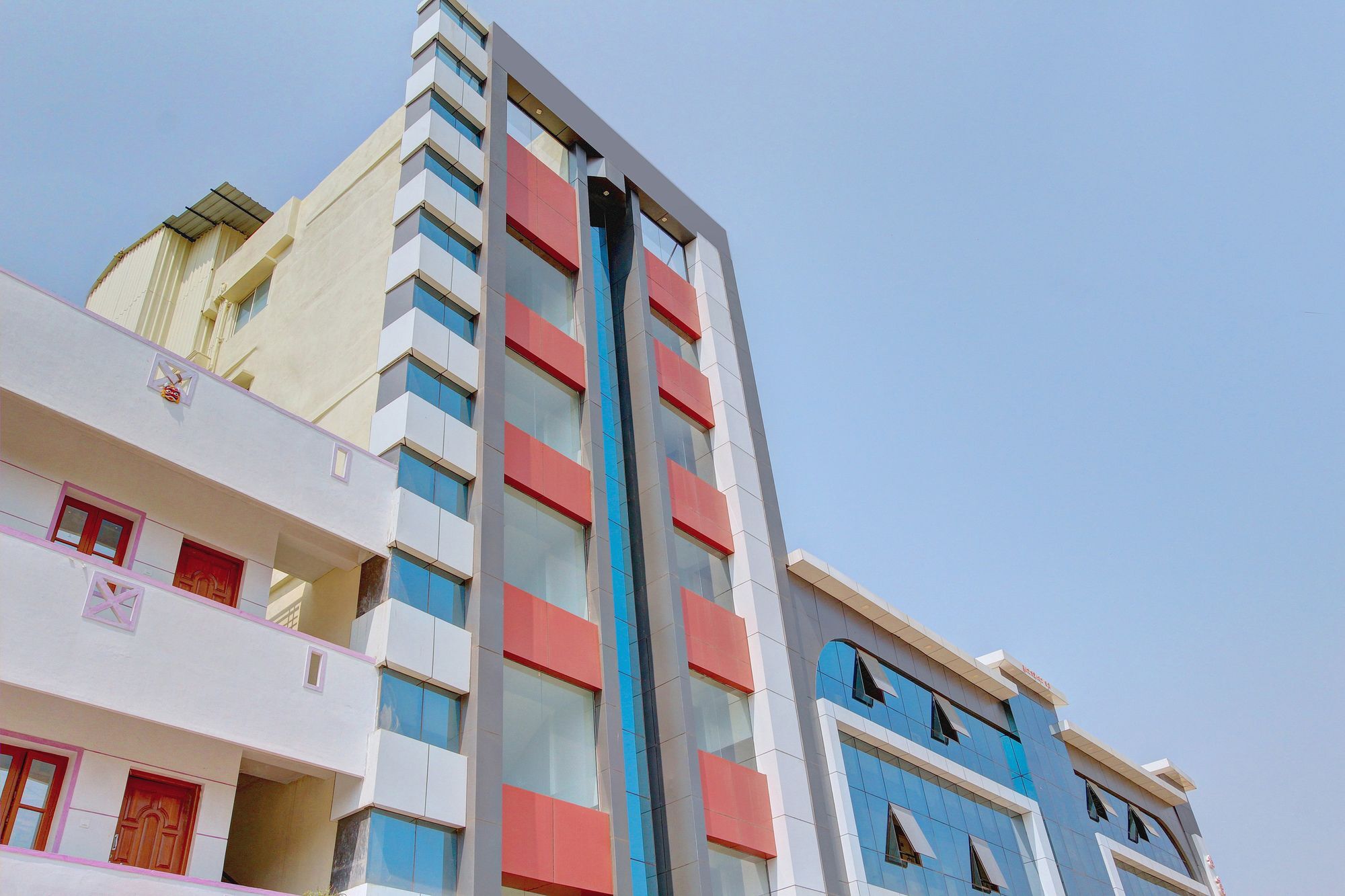 Oyo 11724 Chitra Residency