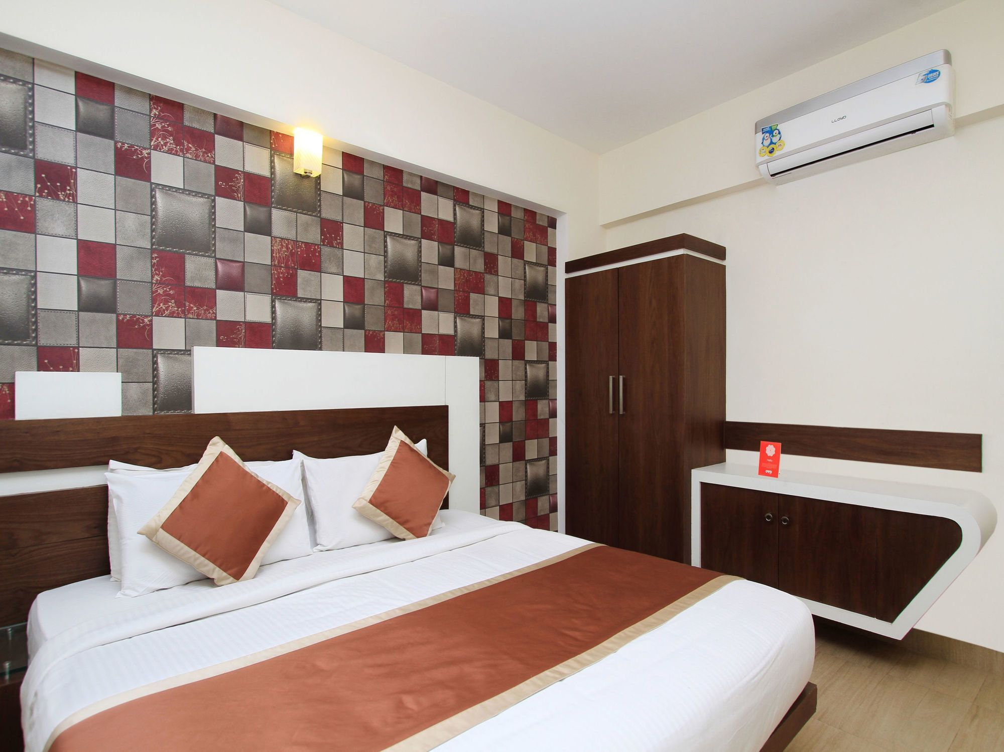 Hotel Oyo 6757 Moriz Boutique 3*